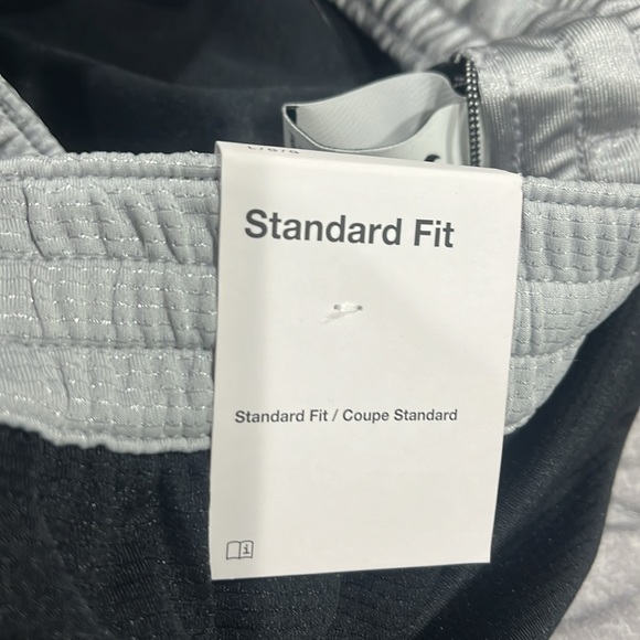 Brand new boys shorts - Picture 3 of 5